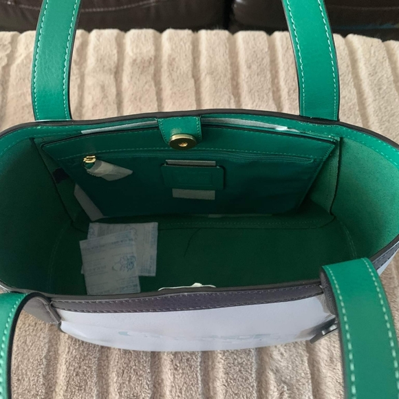 Coach Tote Bag - Picture 2 of 3